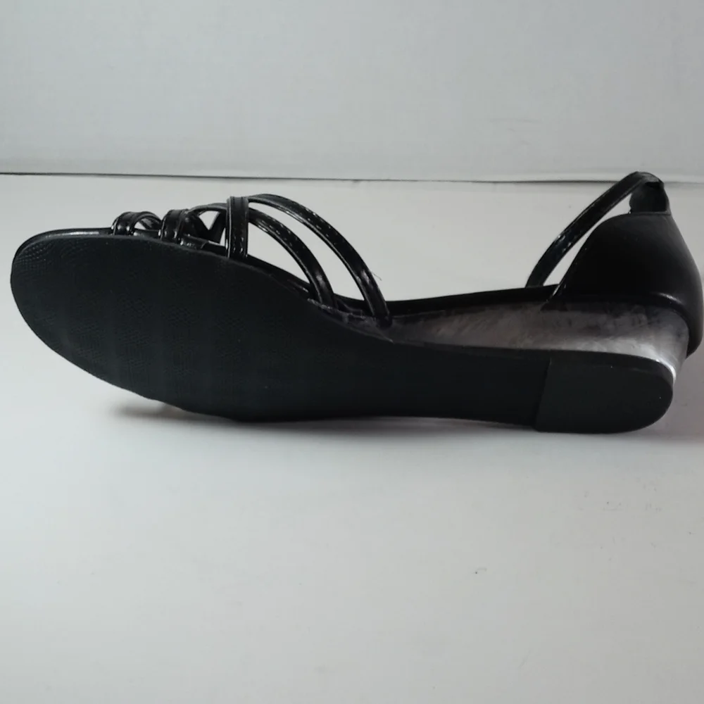 Sandal